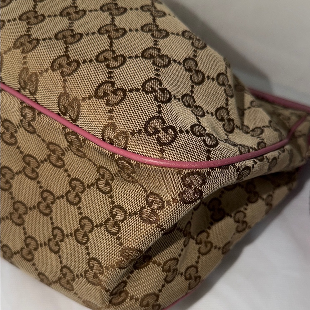 Gucci Brown Monogram Shoulder Bag with Pink Trim - Picture 6 of 16